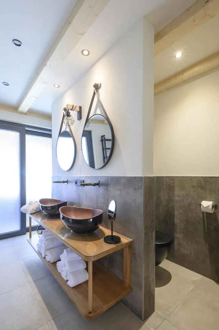 Wetzstoa Chalet In Unterammergau Mit Sauna Und Whirlpool 0*,